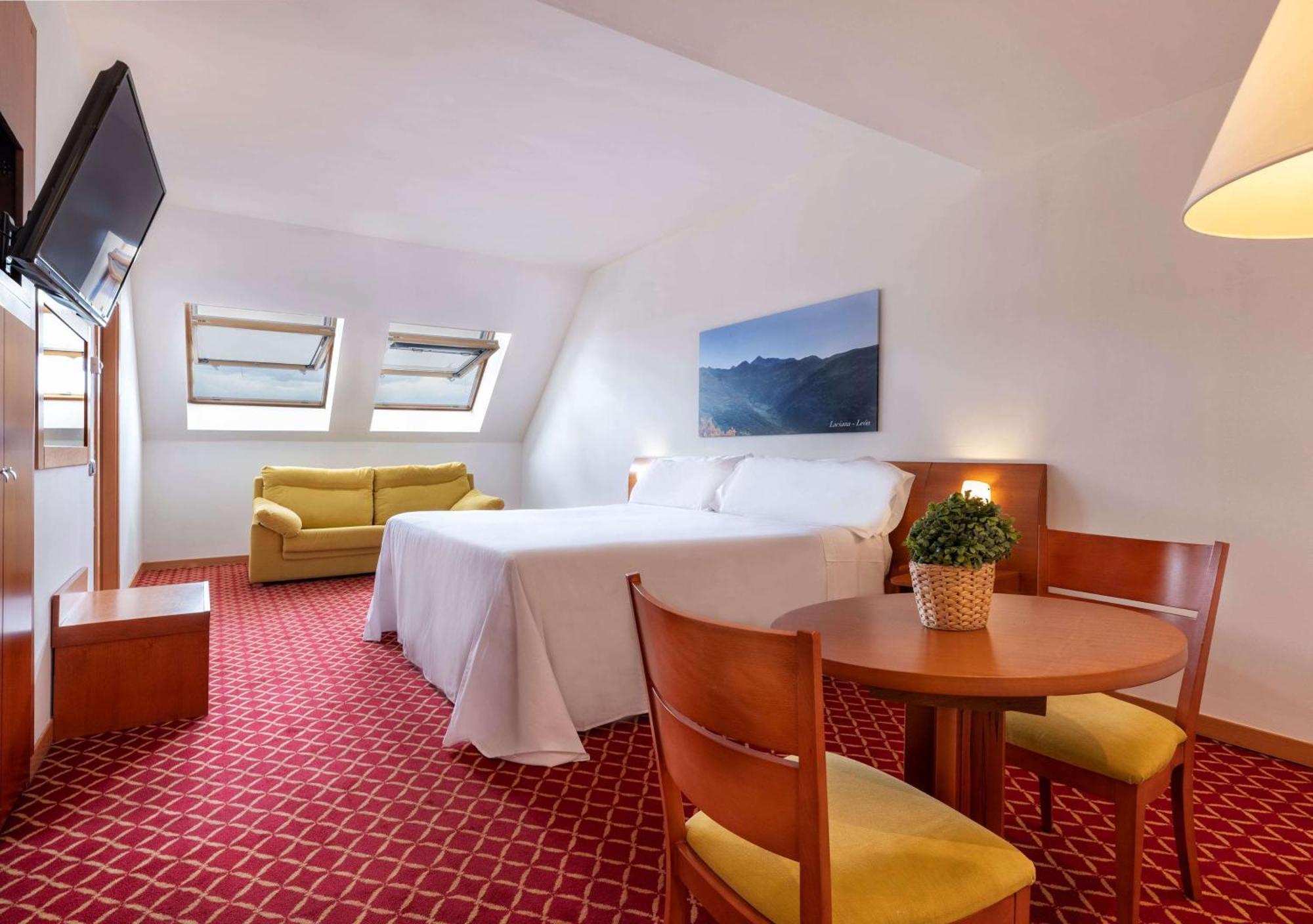 Hotel Zentral León Exteriör bild