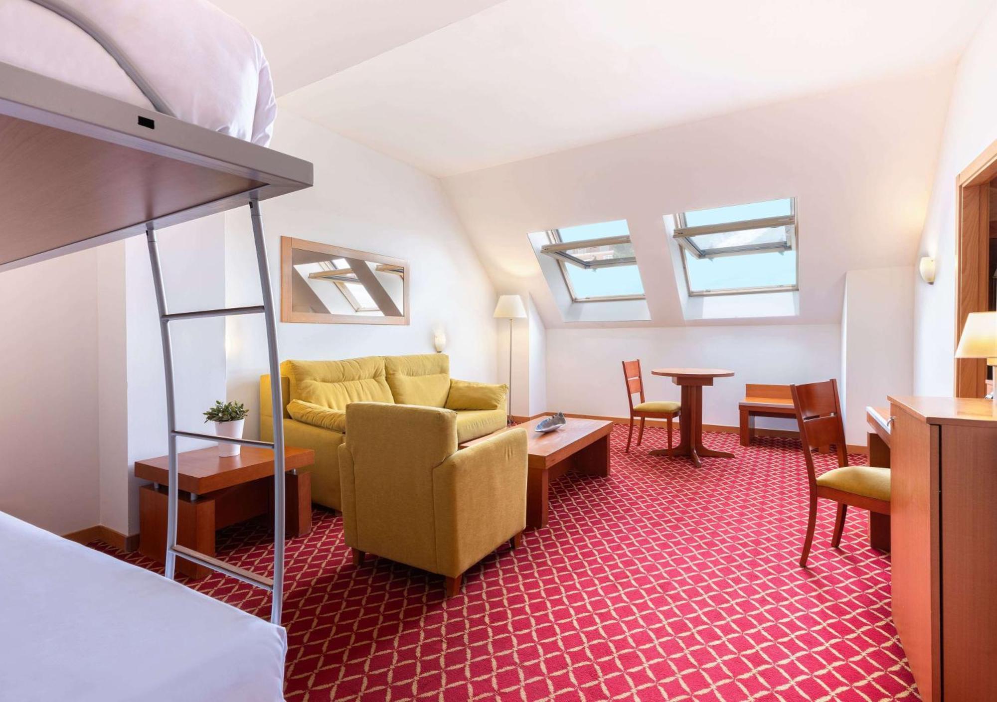 Hotel Zentral León Exteriör bild