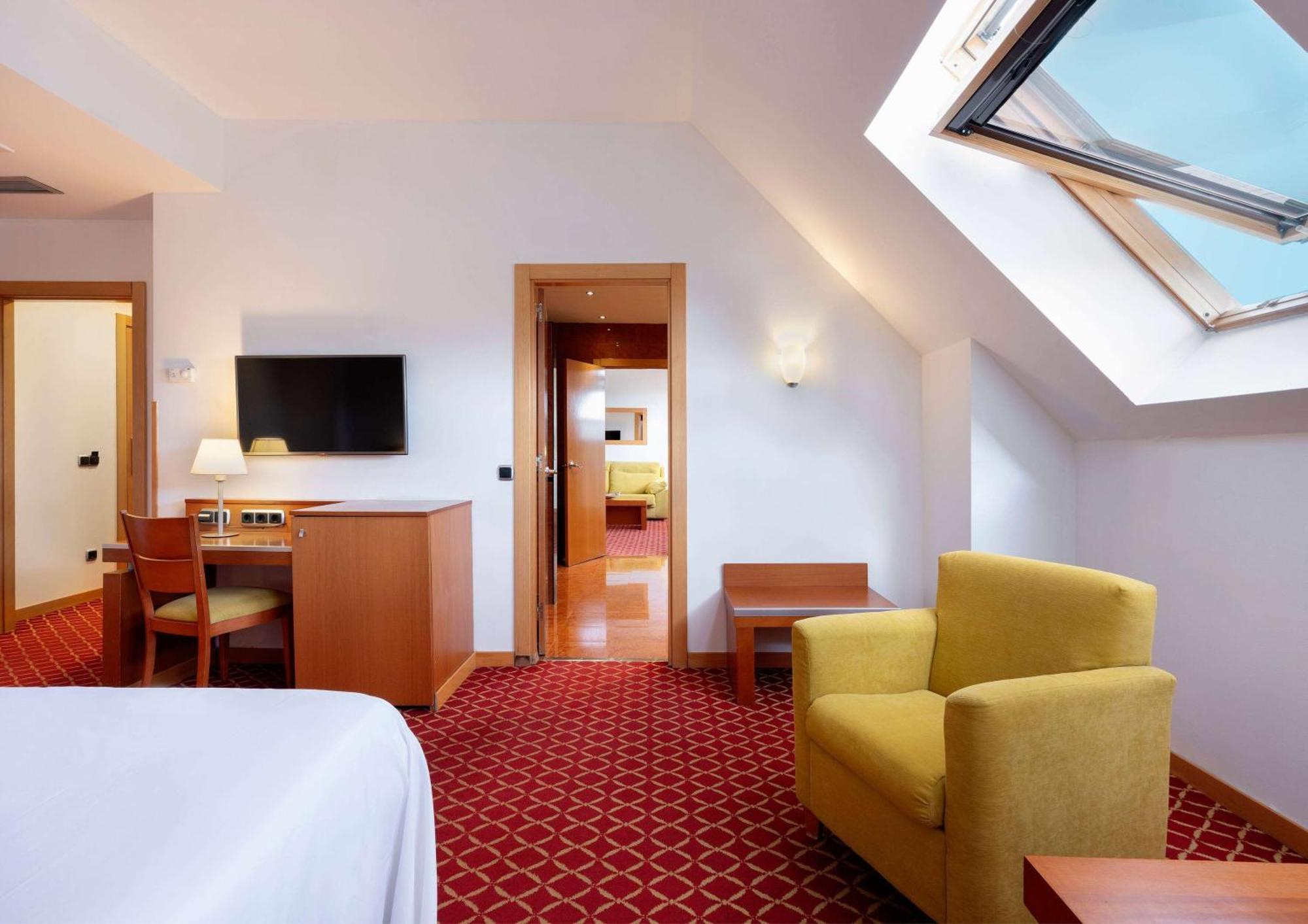 Hotel Zentral León Exteriör bild